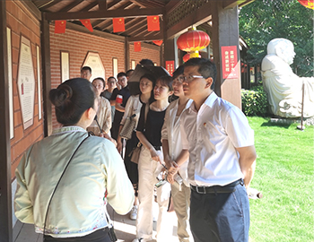 弘揚傳統(tǒng)家規(guī)家訓，傳承“向上向善向廉”精神