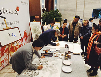 筆墨丹青，斂盡春日好時光 