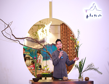 建發(fā)·山外山丨以花藝鑒山居美學(xué)，一場(chǎng)風(fēng)雅之約絢美綻放